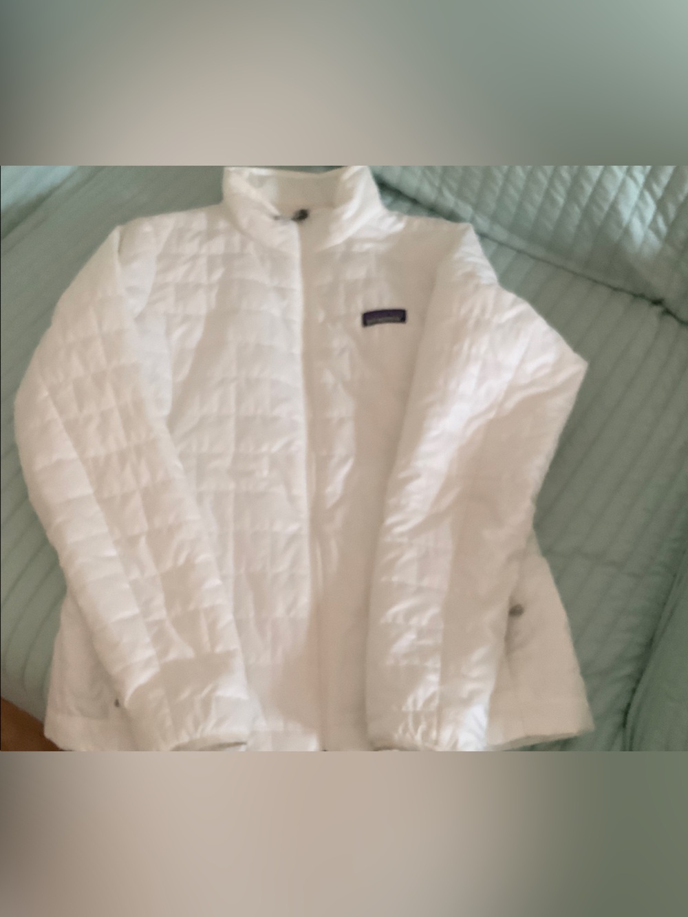 Patagonia White Quilted Women's Puffer Jacket